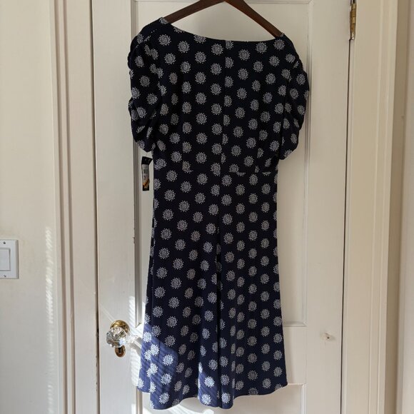 Tommy Hilfiger Palace Medallion Fit & Flare Dress Size 10 Navy and White NWT - Picture 3 of 10